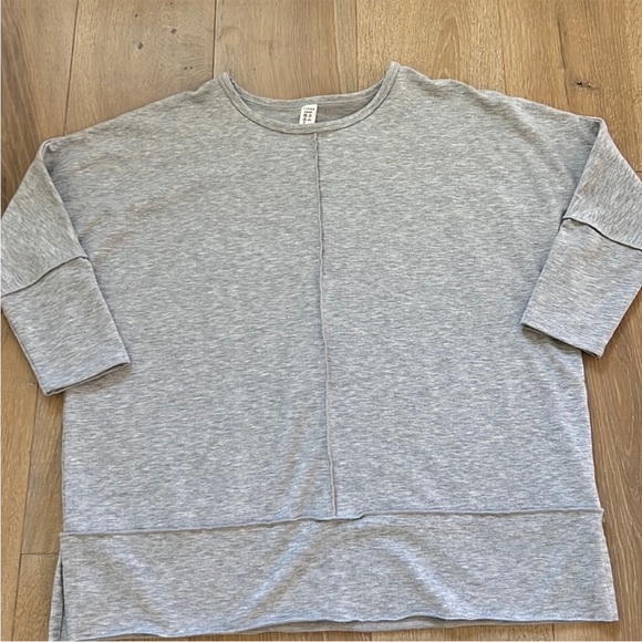 SPANX Perfect Length Dolman Tunic Oversized Sweatshirt Raw Hem Heather Grey- XS - Picture 8 of 13